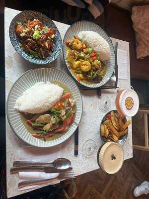 Suki Suki Street Food & Bar