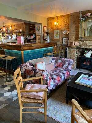 Ivy House Coffee Shop