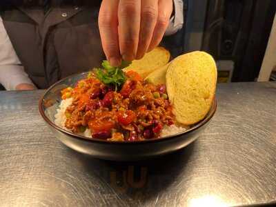 Beneroti Bar & Bistro