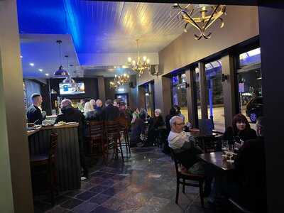 Casablanca Bar & Lounge