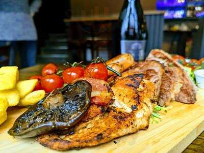 Casablanca Bar & Lounge