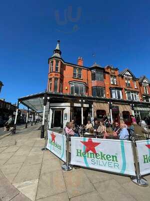 Casablanca Bar & Lounge