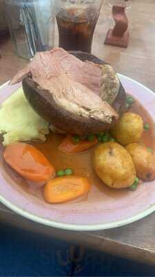 Ma B's At The Royal Oak