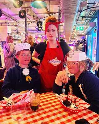 Karens Diner Islington