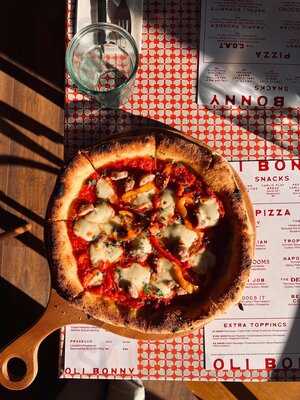 Oli Bonny Pizza