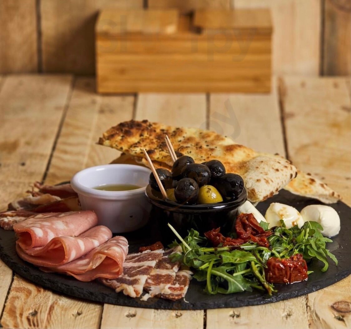 Dough&co Woodfired Pizza Maldon