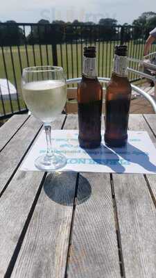 The Tee Caddy Cafe In The Park