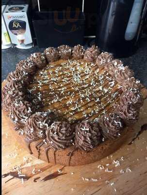 The Tee Caddy Cafe In The Park