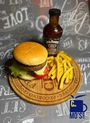 Mo’s Munch Cafe