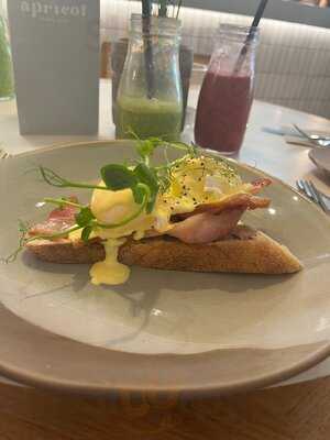 Apricot Brunch + Bar