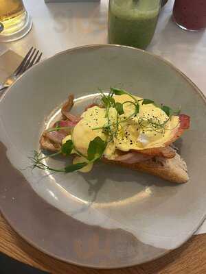 Apricot Brunch + Bar