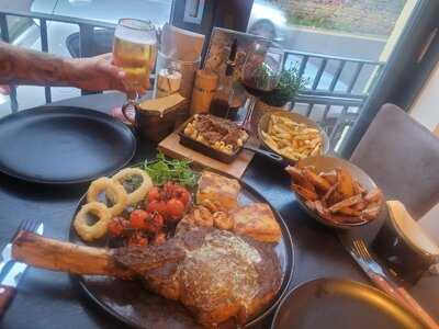 Ten Fourteen Bar And Steakhouse