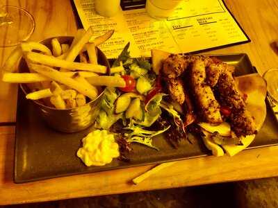 Artemis Bar & Restaurant