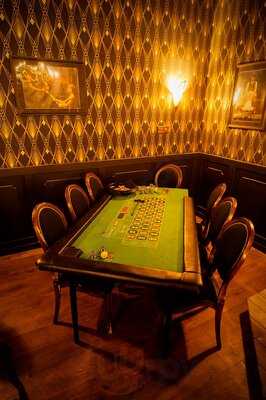 Houdini's After Dark