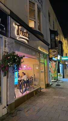 Treatz Dessert Brighton