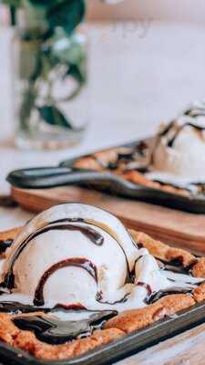 Treatz Dessert Brighton