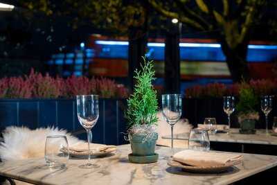 Theo's On The Terrace