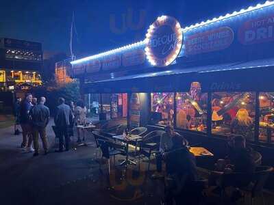 Hideout Cafe And Bar