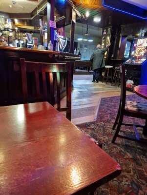 The New Broadway Pub.