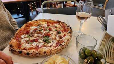 Rudy's Pizza Napoletana - Tottenham Court Road