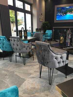 Luxx Lounge