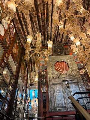 Colonel Saab Trafalgar Square