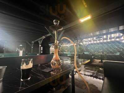 Cloonys Cocktail Bar & Shisha