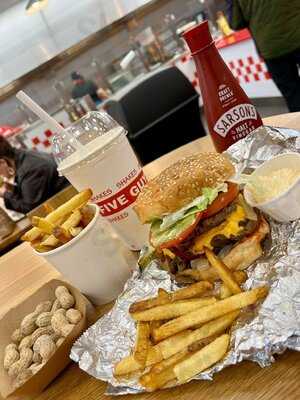 Five Guys Lincoln