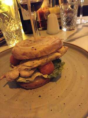 Anabella's At The Swan