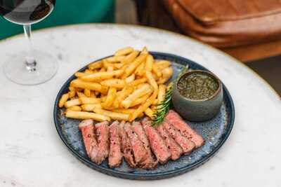 Garten Bar - Grill & Cocktails