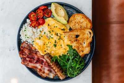 Garten Bar - Grill & Cocktails