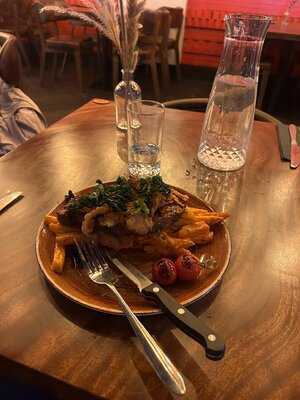 Afrikana Glasgow - Sauchiehall St