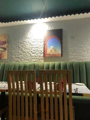 Flavourz Indian Restaurant