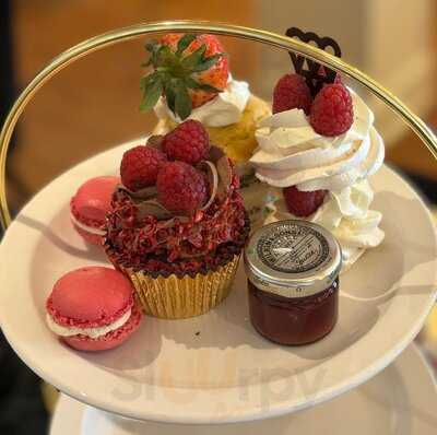 Mama Doreen's Emporium