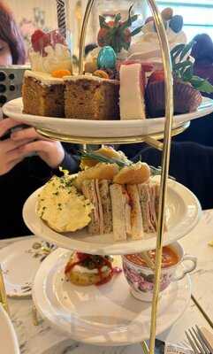 Mama Doreen's Emporium