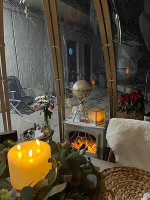 Waterfront Bar & Restaurant