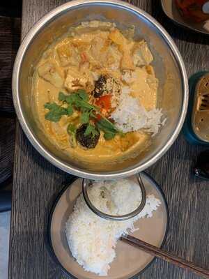 Four Seasons Vietnamese Restaurant