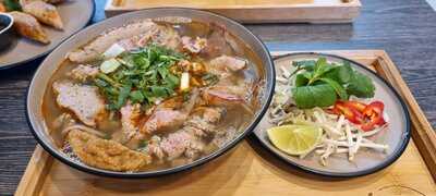 Four Seasons Vietnamese Restaurant