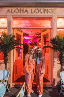 Aloha Lounge