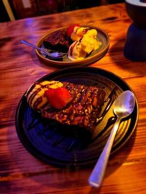 Bk's Saanu Pan-asian Restaurant