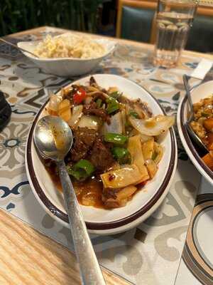 Spicy And Tasty Chinese Restaurant