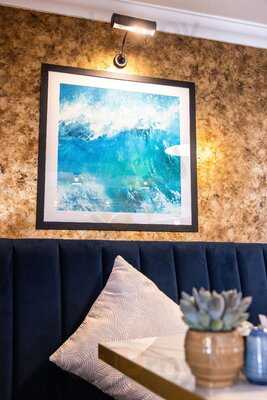 La Brise Kitchen, Bar And Coffee Shop