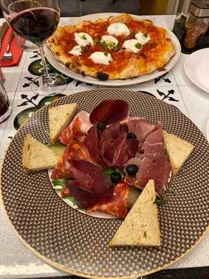 The Italo's  Piccadilly