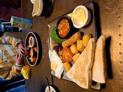 Encore! Bar And Grill