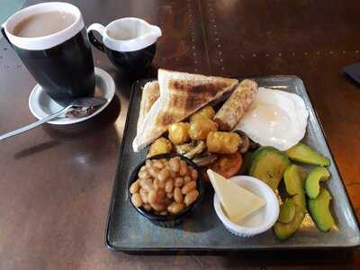 Encore! Bar And Grill