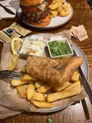 The Horse And Groom Linby