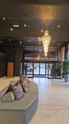 Signature Grillhouse