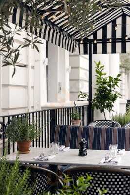 The Henderson Bar And Kitchen