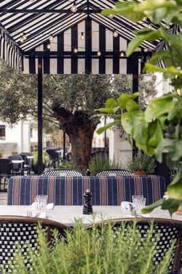 The Henderson Bar And Kitchen