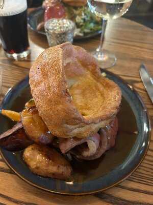 The Olive Tree At The Plough